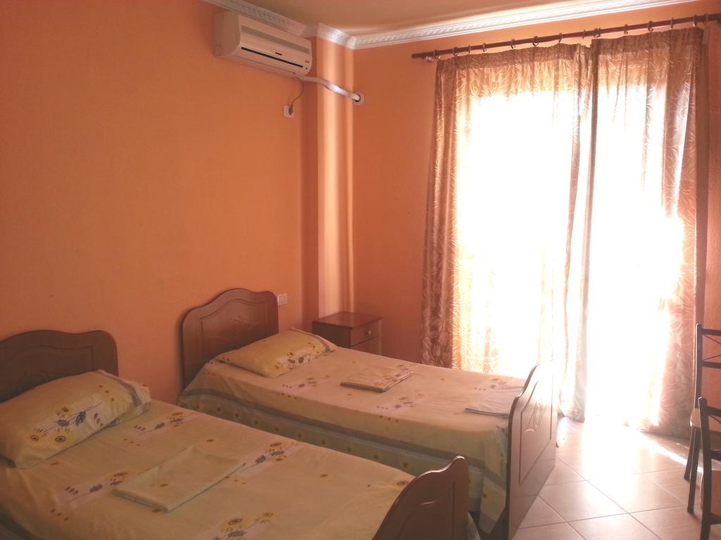 Hotel Palma Durrës Zimmer foto